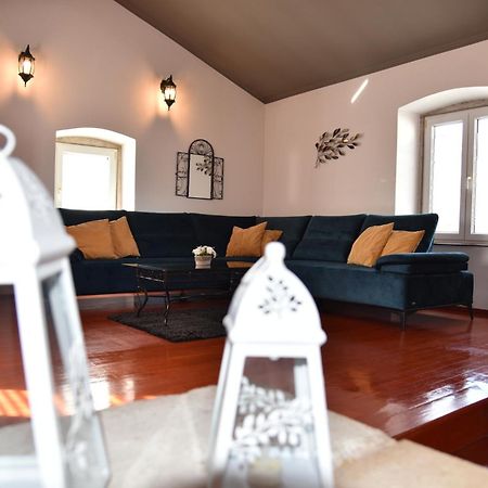 הוילה זאדאר House Justina מראה חיצוני תמונה